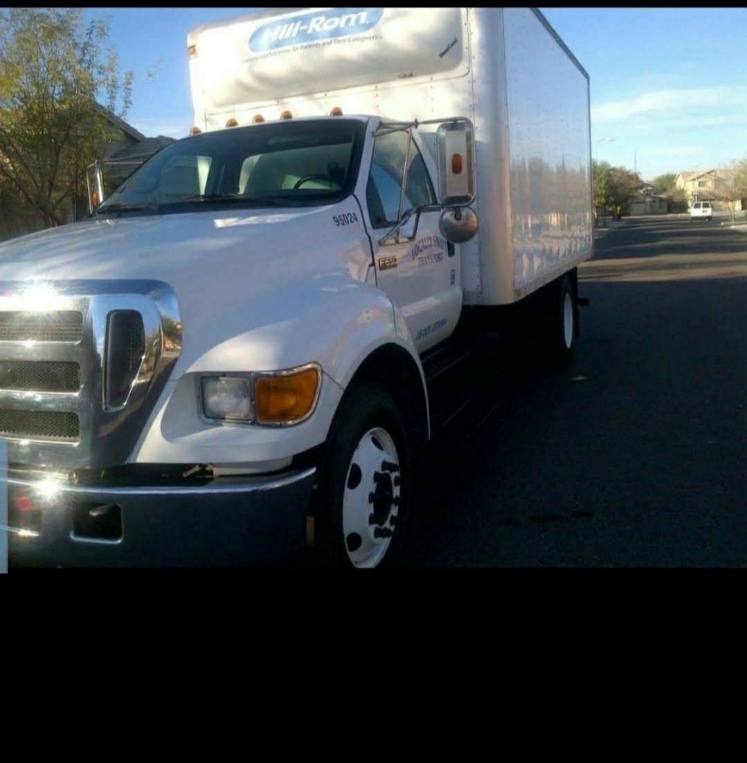 Professional moving truck in Los Angeles